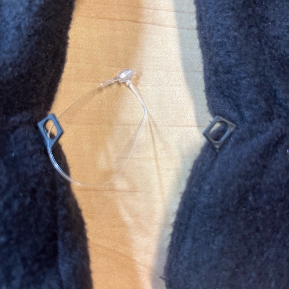 American Flag Embroidered Men's Black Polyester Soft Gloves - Picture 5 of 6